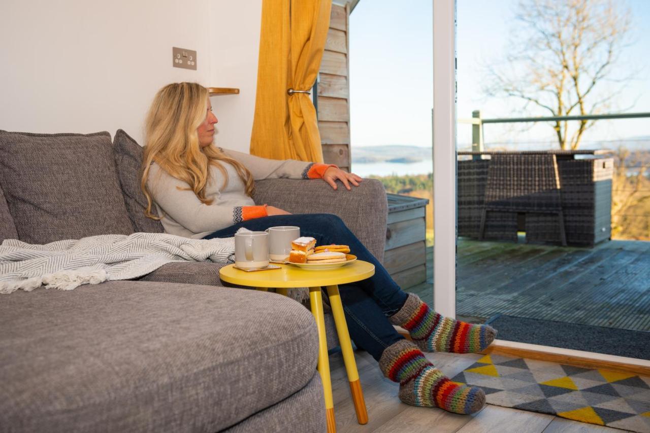 Bonnie Barns - Adults Only Luxury Lodges With Hot Tubs Luss Bagian luar foto