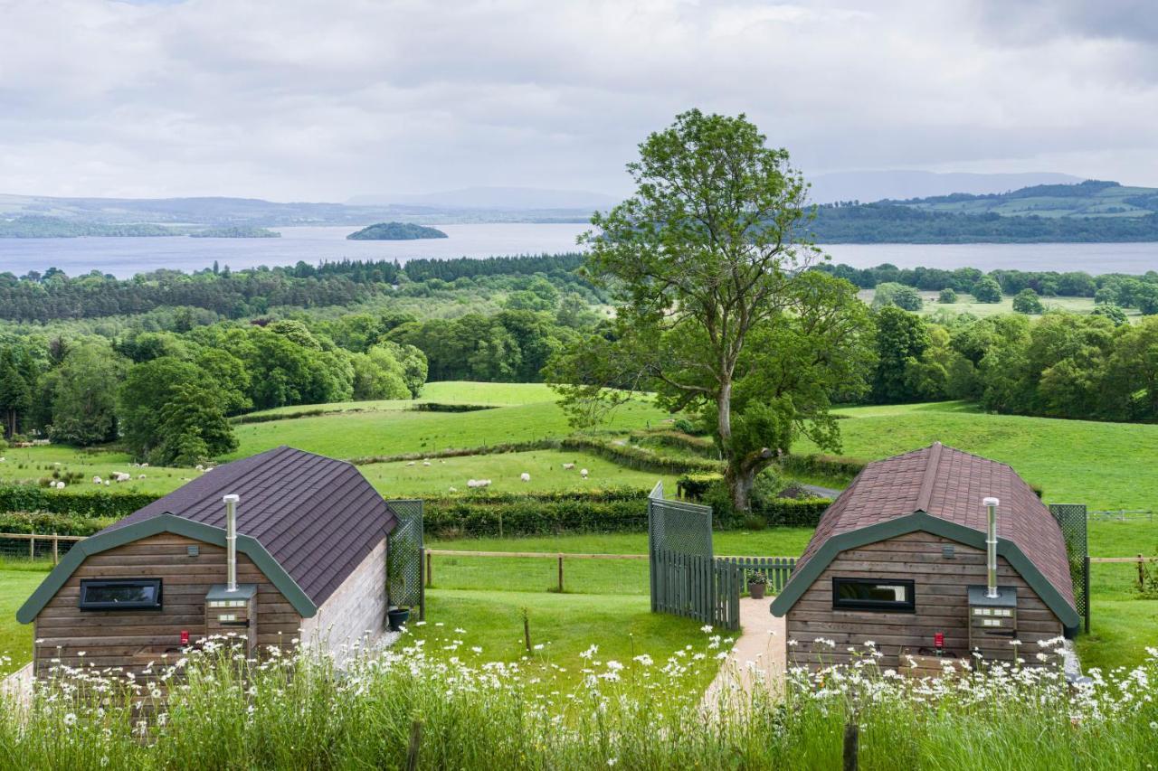 Bonnie Barns - Adults Only Luxury Lodges With Hot Tubs Luss Bagian luar foto