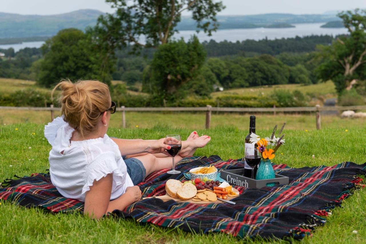 Bonnie Barns - Adults Only Luxury Lodges With Hot Tubs Luss Bagian luar foto