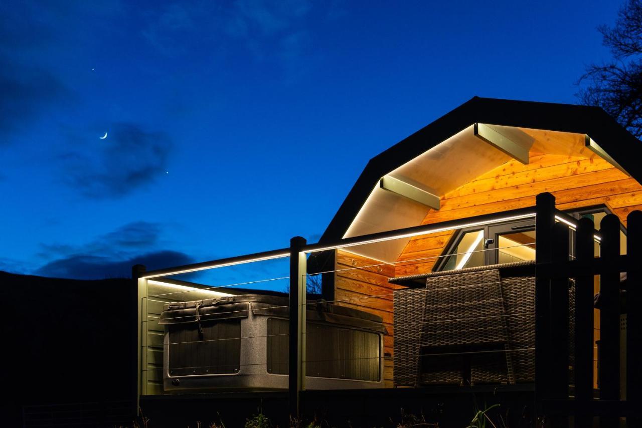 Bonnie Barns - Adults Only Luxury Lodges With Hot Tubs Luss Bagian luar foto