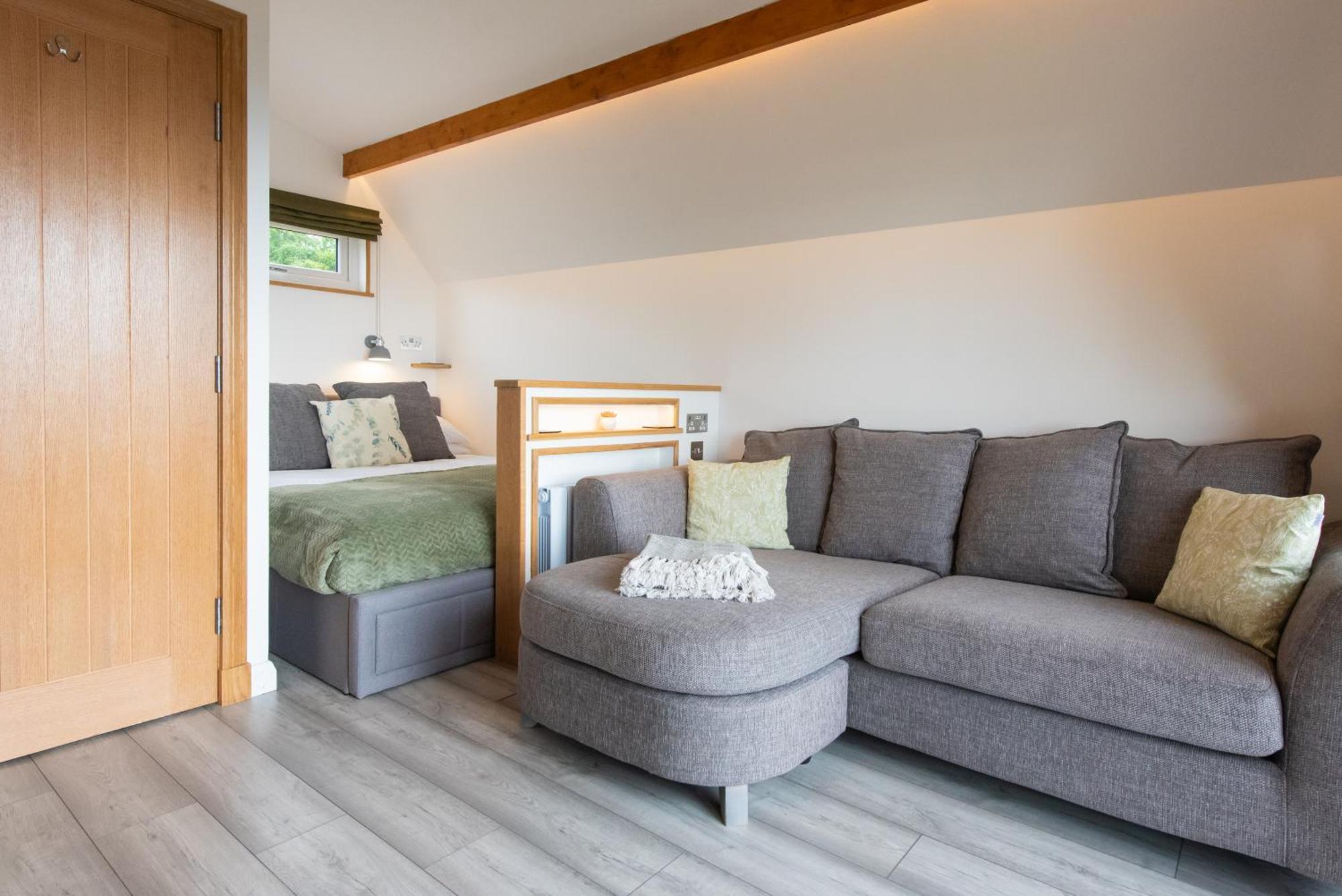 Bonnie Barns - Adults Only Luxury Lodges With Hot Tubs Luss Bagian luar foto